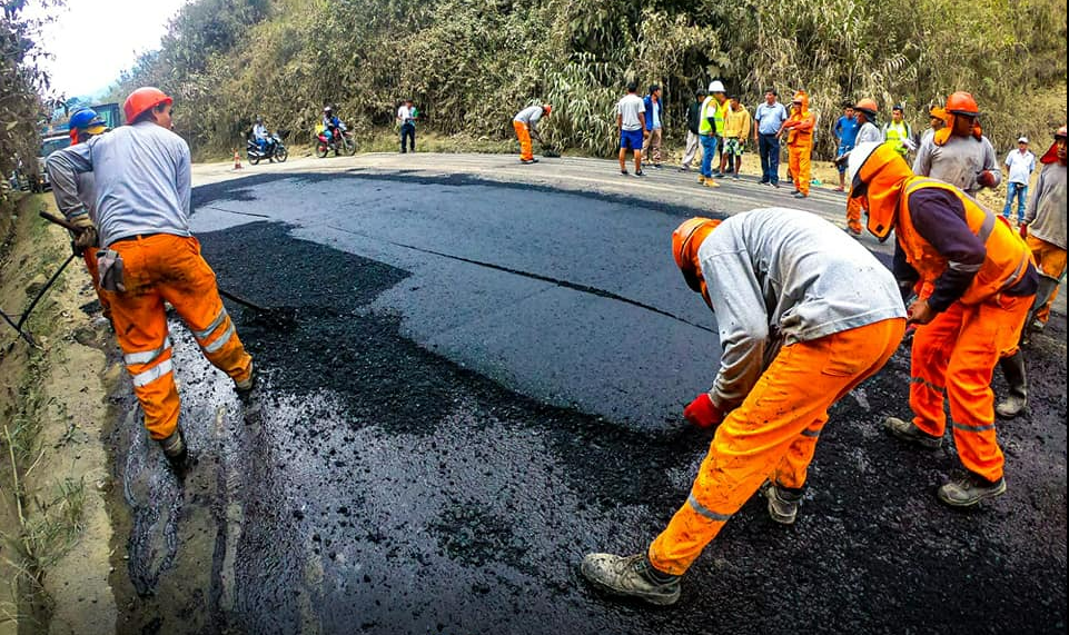 Prosigue asfaltado de vía que une las ciudades de Huánuco y Tingo María