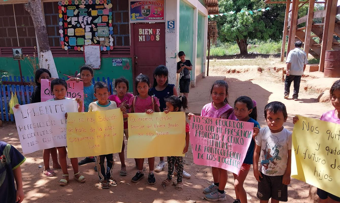 Madre de Dios: Padres de familia toman colegio ante falta de docentes