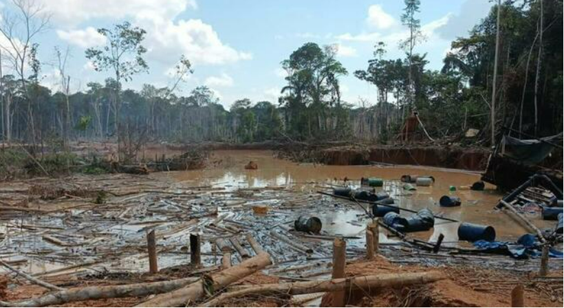 Madre de Dios: Destruyen equipos de mineros ilegales valorizados en más de S/27 millones