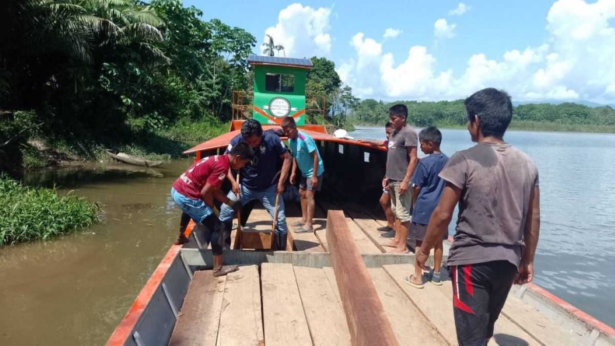 Autoridades de Nación Wampís decomisan madera de lupuna en intervención contra tala ilegal