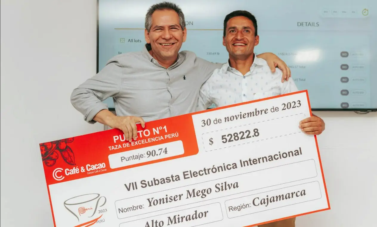 Café peruano bate récord al recaudar más de USD 430 en subasta internacional