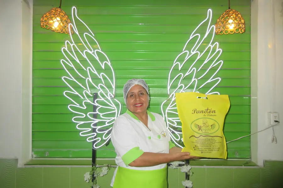 Emprendimiento de Merly Quispe tiene varias presentaciones del panetón.