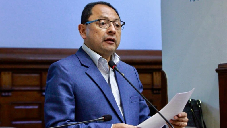 Aprueban iniciativa que promueve uso del hidrógeno verde como combustible