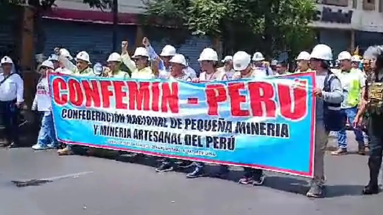 minero-marcha-cintya-coronado