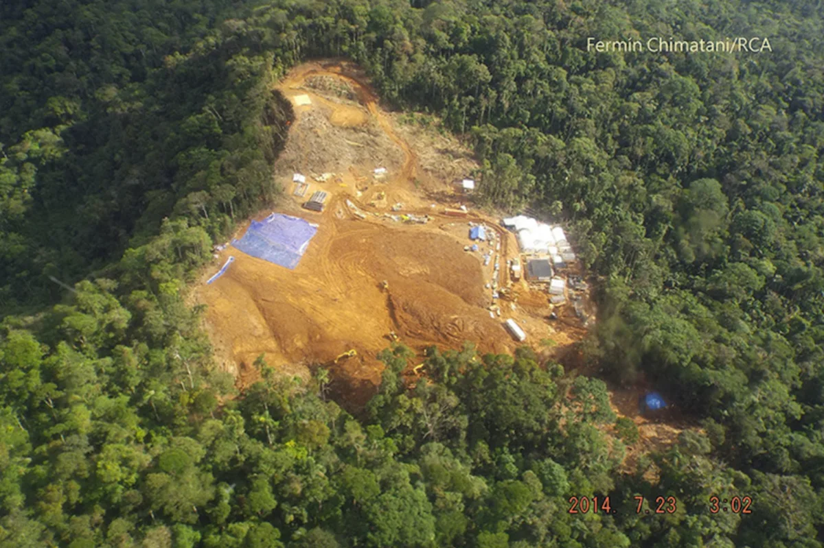 Los principales beneficiarios de la norma serían las grandes empresas deforestadoras vinculadas al cacao y palma. En la foto, actividades de Hunt Oil generan pasivos ambientales en la Reserva Comunal Amarakaeri (RCA). (Foto: Fermín Chimanatani - RCA).