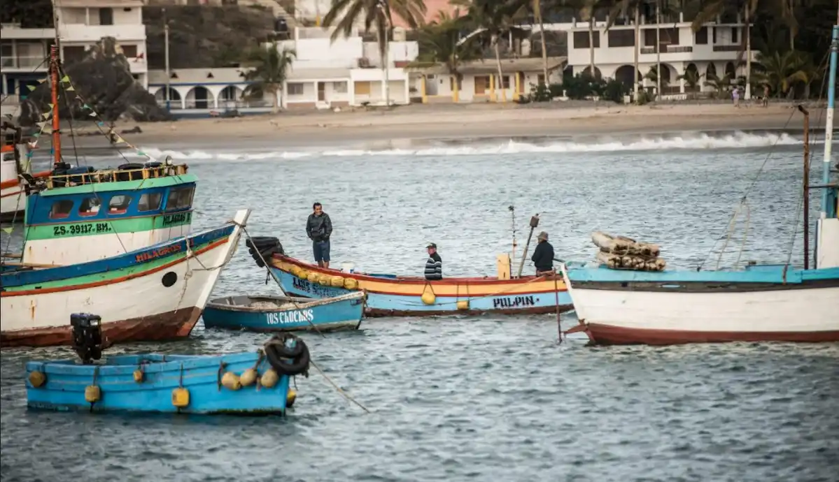 Capacitarán a 15 000 acuicultores y pescadores artesanales durante todo el año