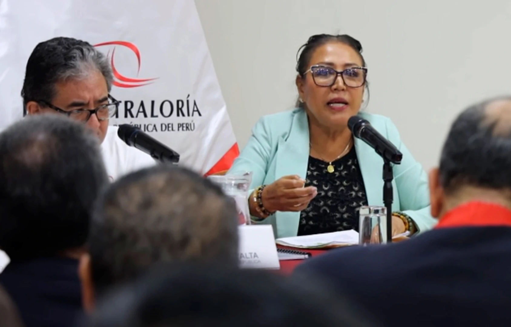 Reunión de la Contraloría. Foto: Página 3