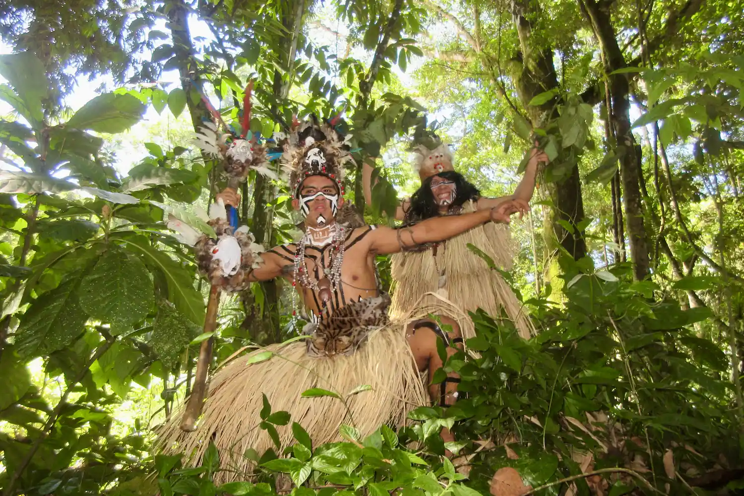Amazonía cuenta con muchos bailes, piezas artísticas y leyendas.