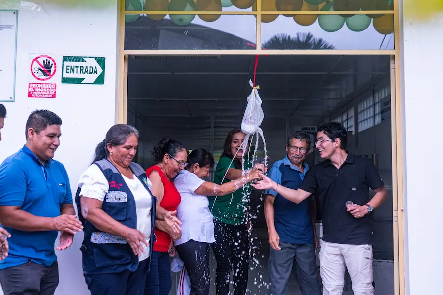 Al evento de inauguración asistieron miembros de la cooperativa y representantes de Devida.