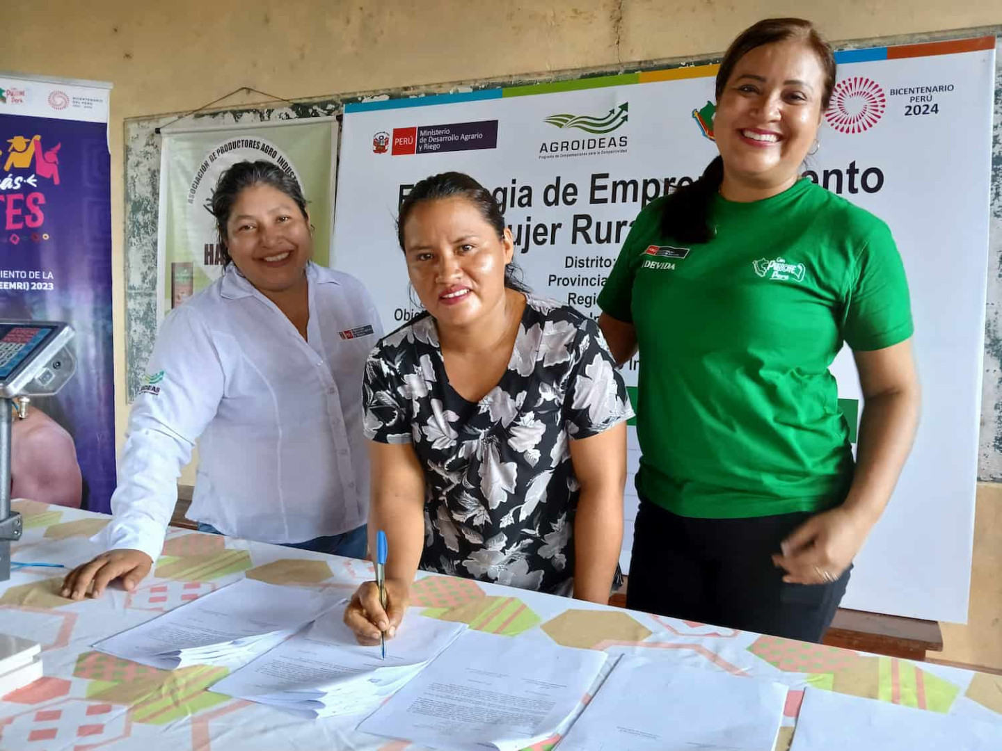 Hariplan: Mujeres emprendedoras apuestan por el cacao y el plátano