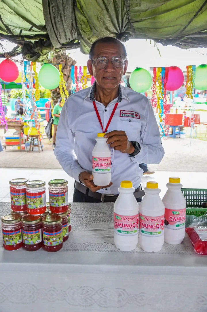 Productores ucayalinos celebraron Festival del Camu Camu en Yarincocha