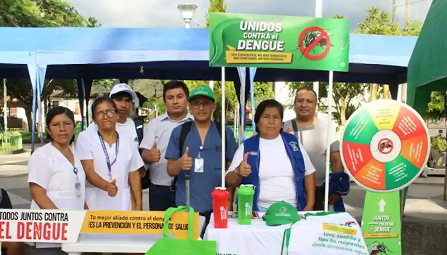 Selva central: Realizan campaña para neutralizar al dengue en San Ramón