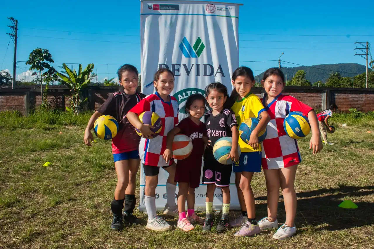 Promueven actividades deportivas y musicales en niños de Tingo María