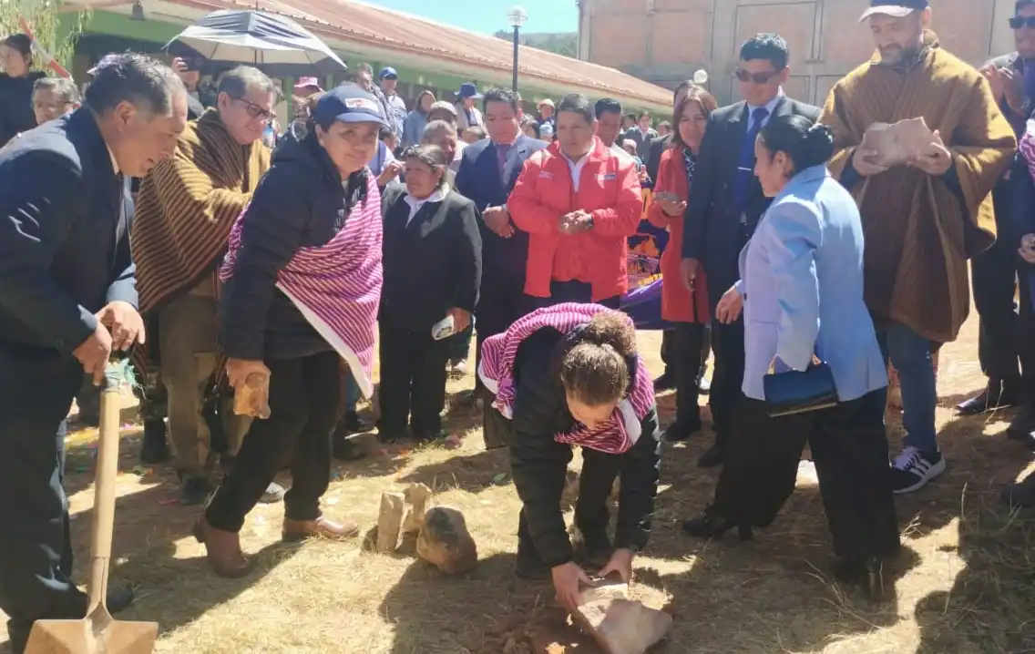 Huánuco: “Antamina hará una buena inversión en el colegio Daniel Fonseca”