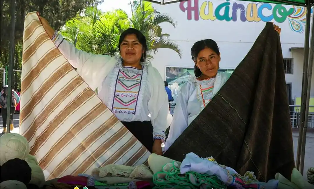 Huánuco: Orientan a 190 artesanos para postular al fondo Somos Artesanía