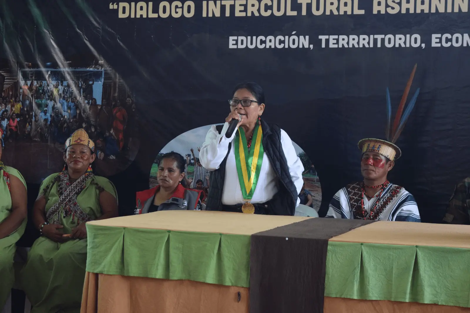 Comunidades asháninkas de Pasco denuncian a funcionarios por promover deforestación y apertura ilegal de carreteras