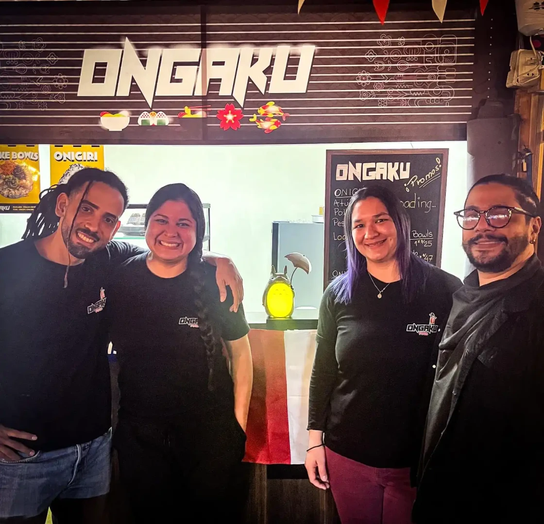 “Nos encanta la comida asiática, y decidimos fusionar estos sabores con la gastronomía peruana, creando algo nuevo y diferente”, explica. (Foto: Rosmery Cañas)