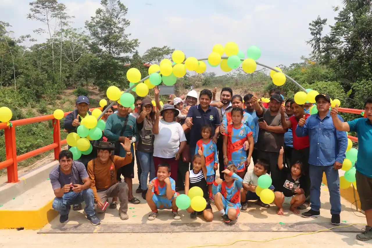Ucayali: Caserío San Martín de Chía inaugura puentes tras dos décadas de espera