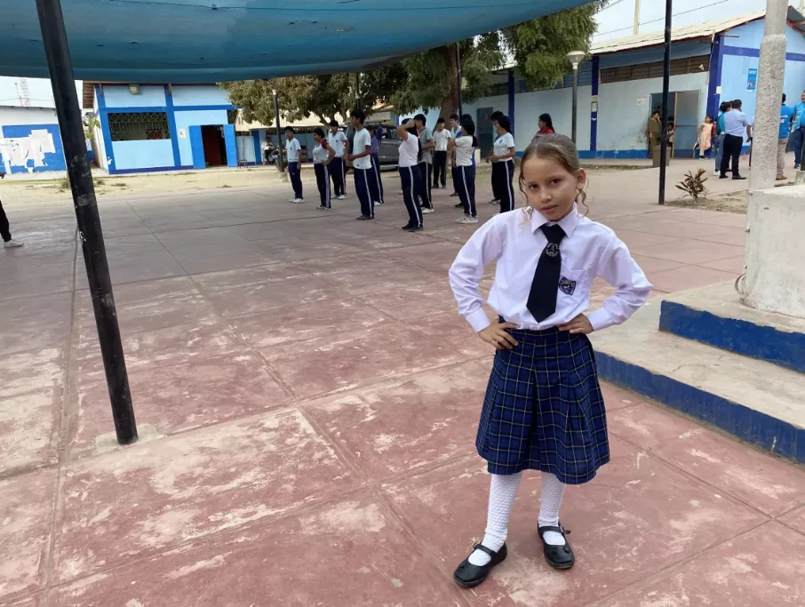 Su papá los recibió en la localidad de Puerto Pizarro, donde actualmente residen. (Foto: Unicef)