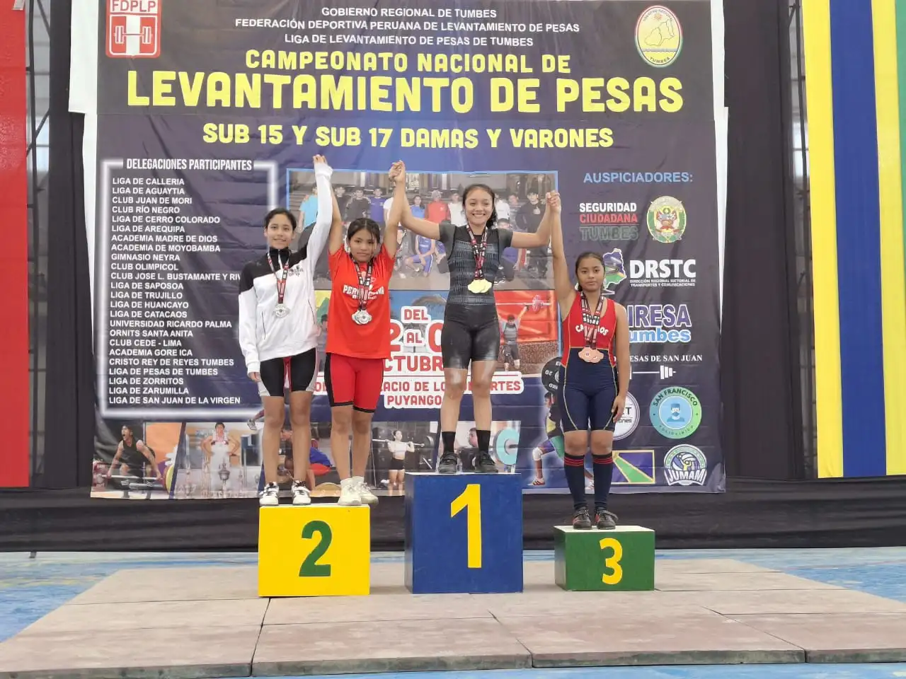 Pesistas de Aguaytía organizan evento para participar en campeonato en Arequipa