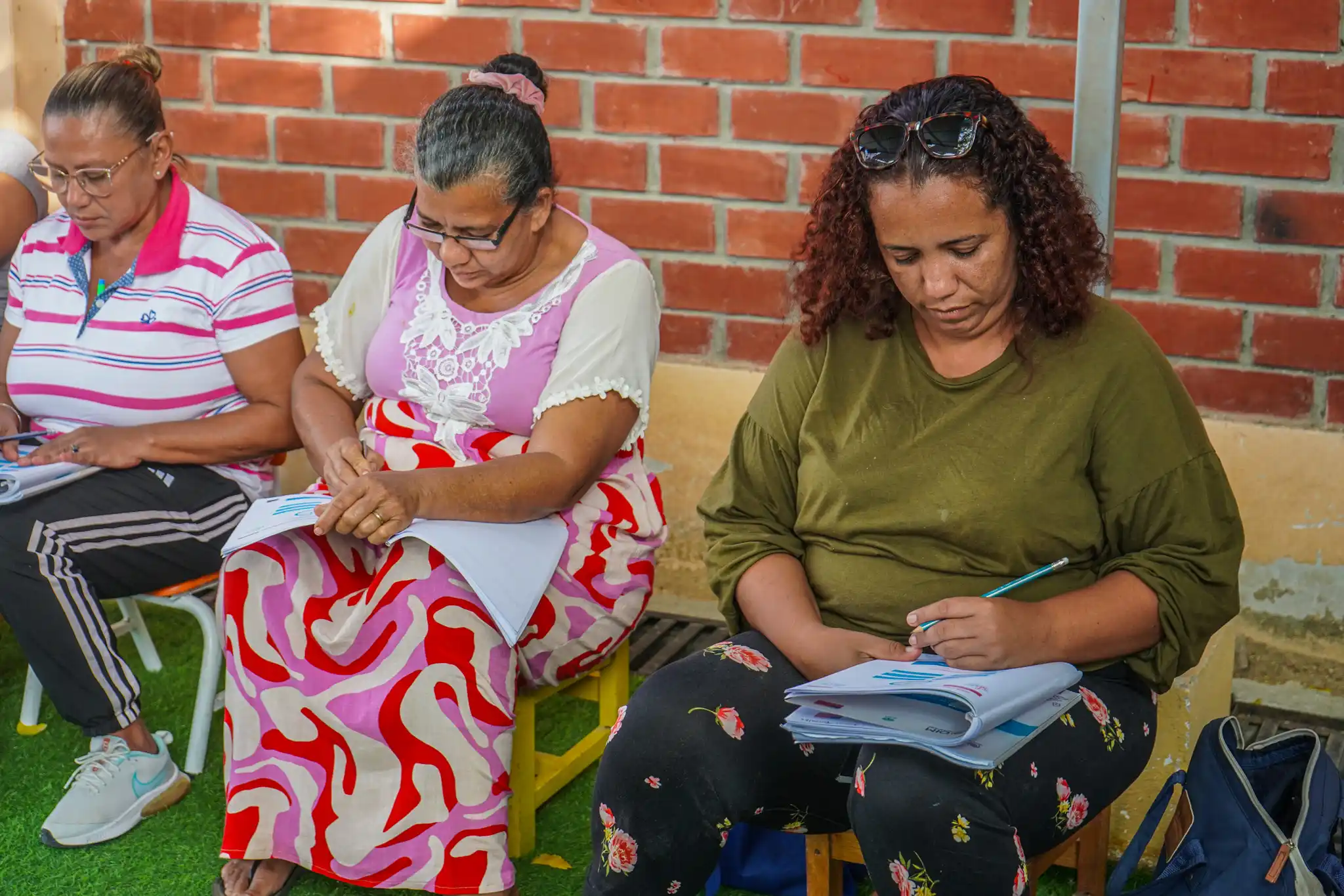 Madres migrantes y peruanas en Tumbes fortalecen su seguridad alimentaria tras capacitarse en prácticas de higiene, manipulación de alimentos y emprendimiento. (Foto: ADRA Perú)