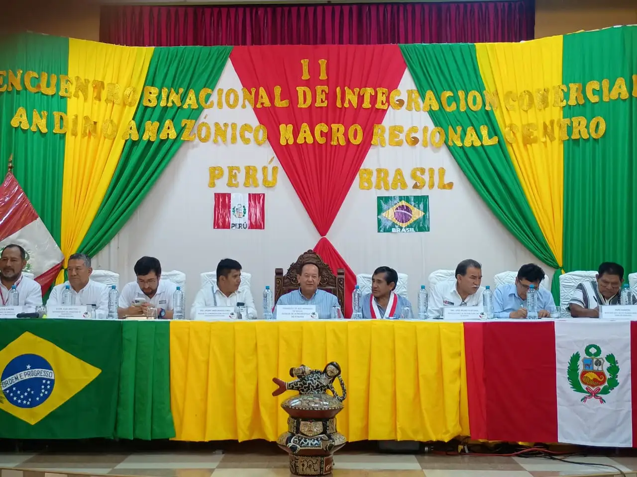 Autoridades de Perú y Brasil buscan potenciar conectividad comercial en encuentro binacional