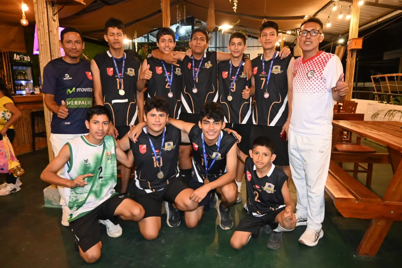 Selección masculina de voleibol sub 17 de Satipo participará en el campeonato nacional