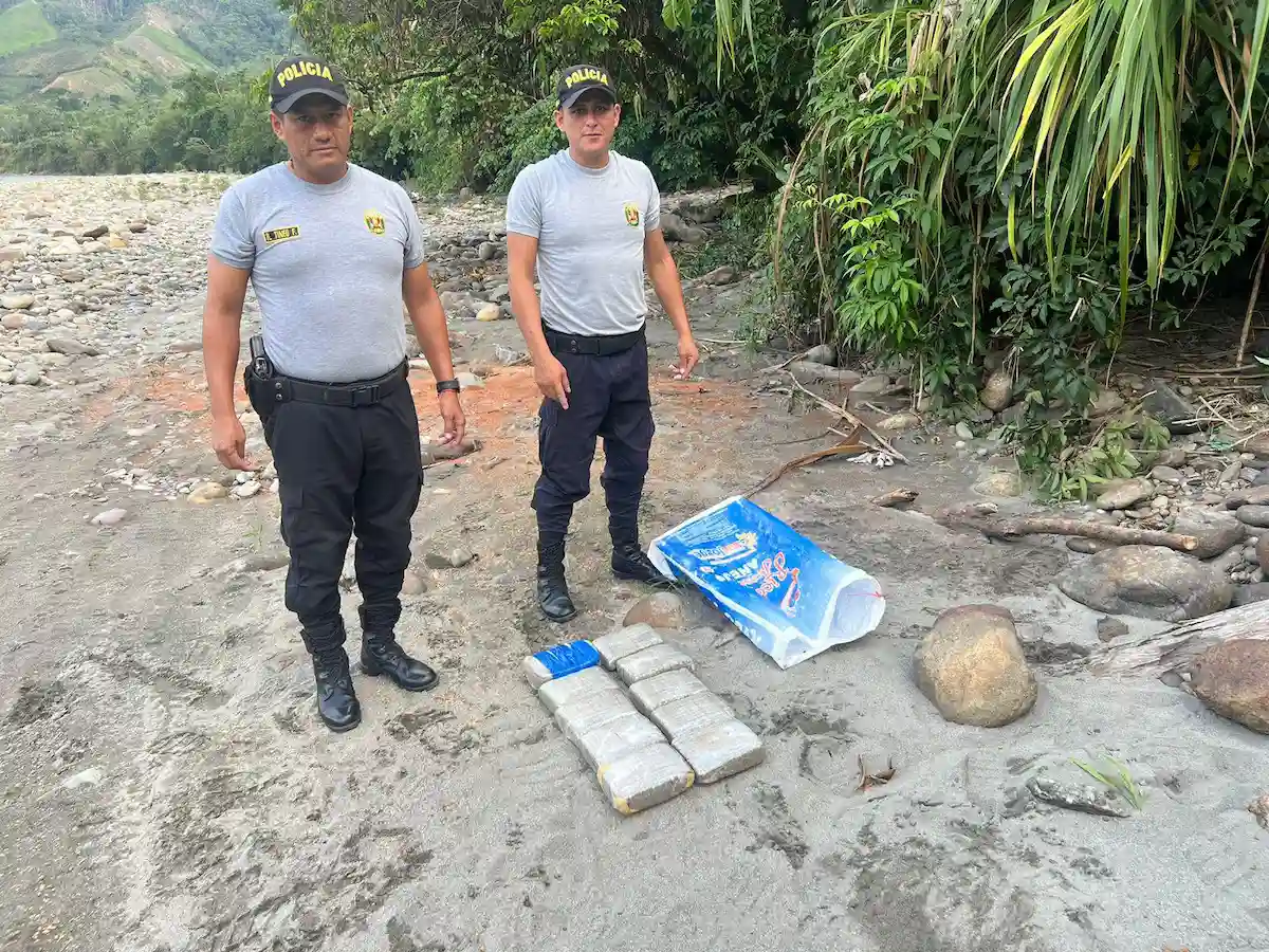 Policía decomisa 10 kilos de marihuana en el distrito de Monzón