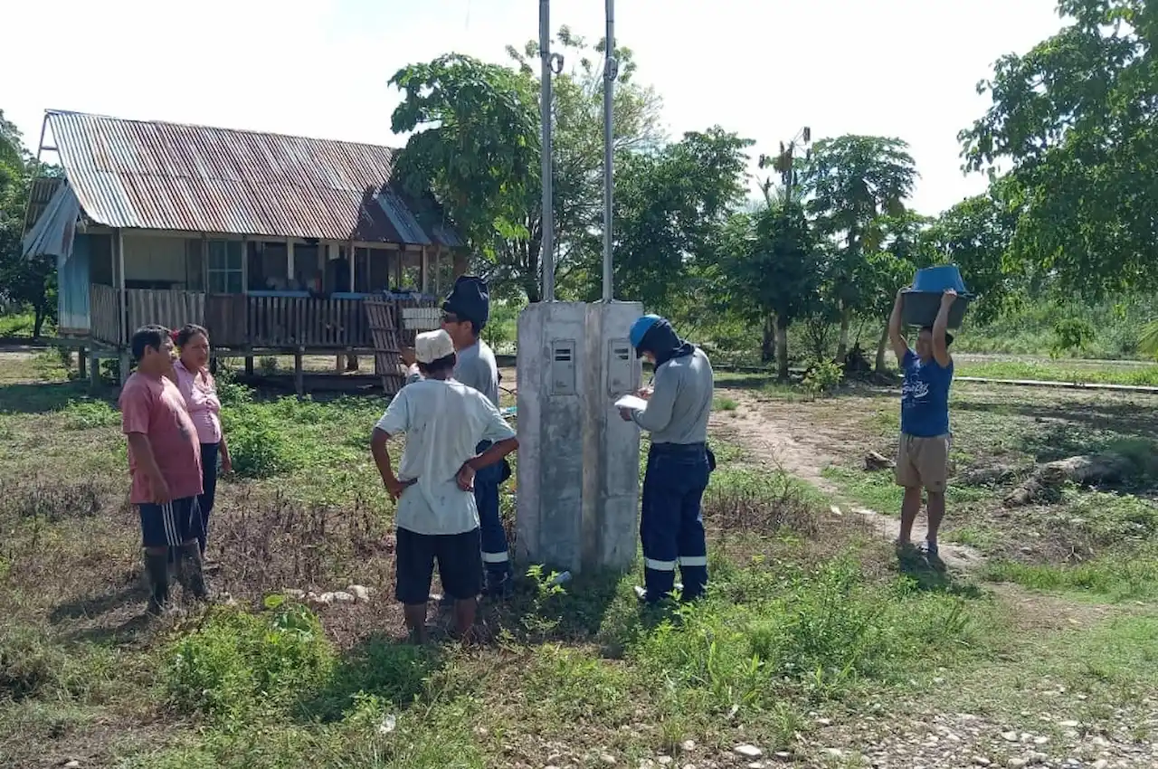 Conexión eléctrica en Codo del Pozuzo beneficia a 331 familias