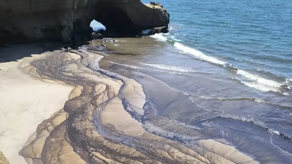 Derrame en Lobitos de petróleo compromete ecosistemas y economía local