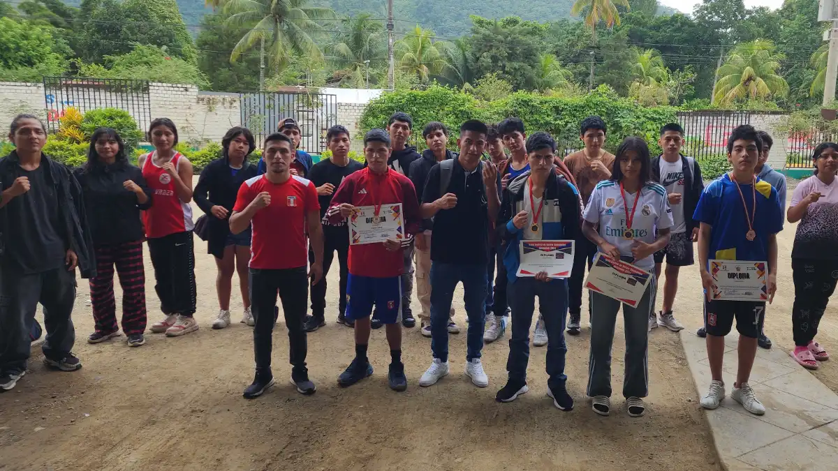 Boxeadores de Satipo ganan siete medallas en campeonato nacional