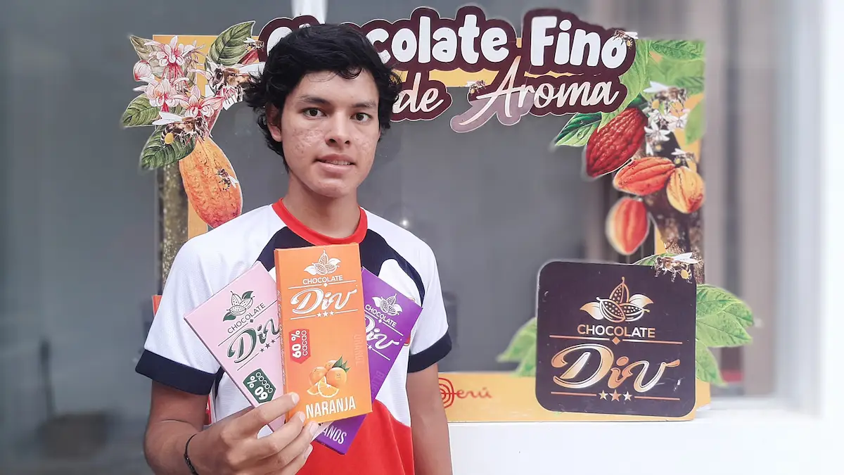 Chocolates DIV impulsa a Obed Díaz en su sueño del ciclismo profesional en España