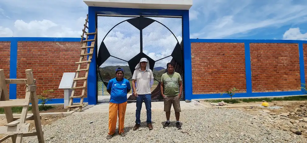 Llaylla avanza en la construcción de su estadio municipal