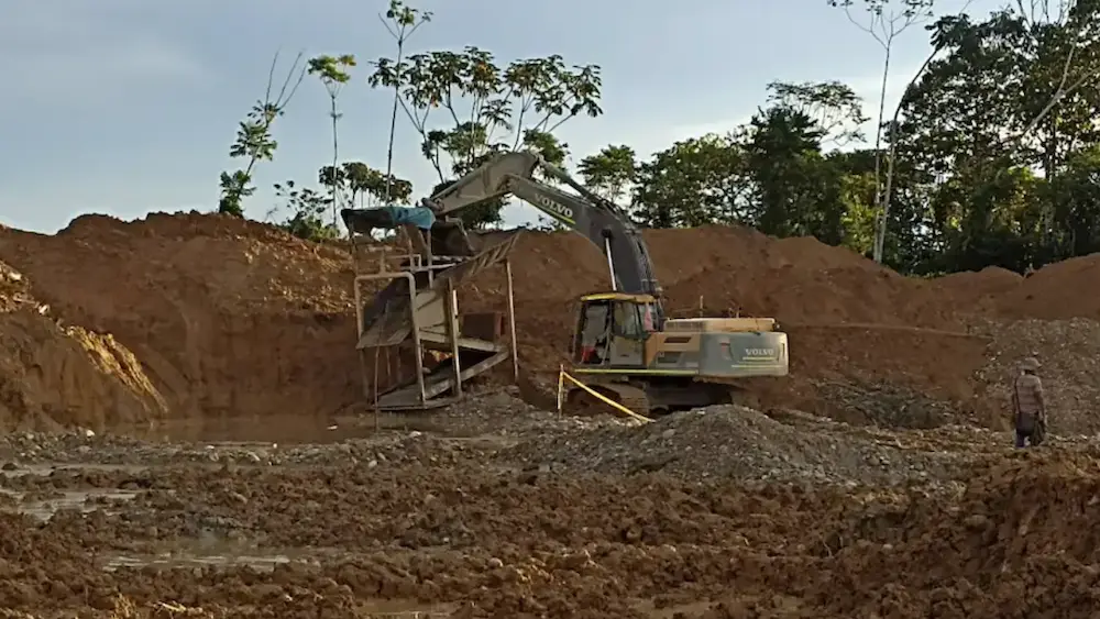 Suspenden a Minera Huallaga por presión de la población