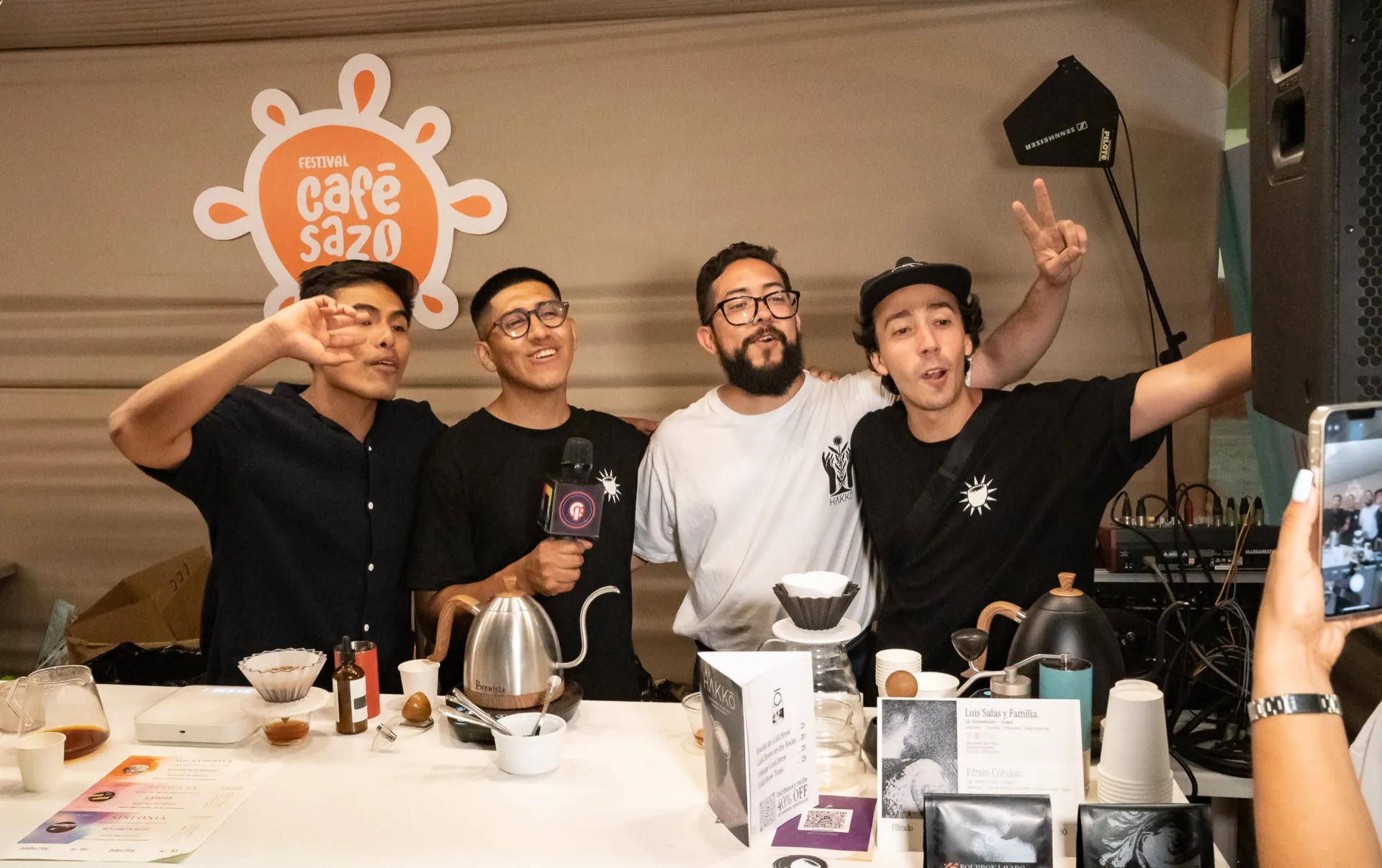 El evento contará con la Escuelita Cafesazo, que ofrecerá talleres de filtrado, cata y tostado.