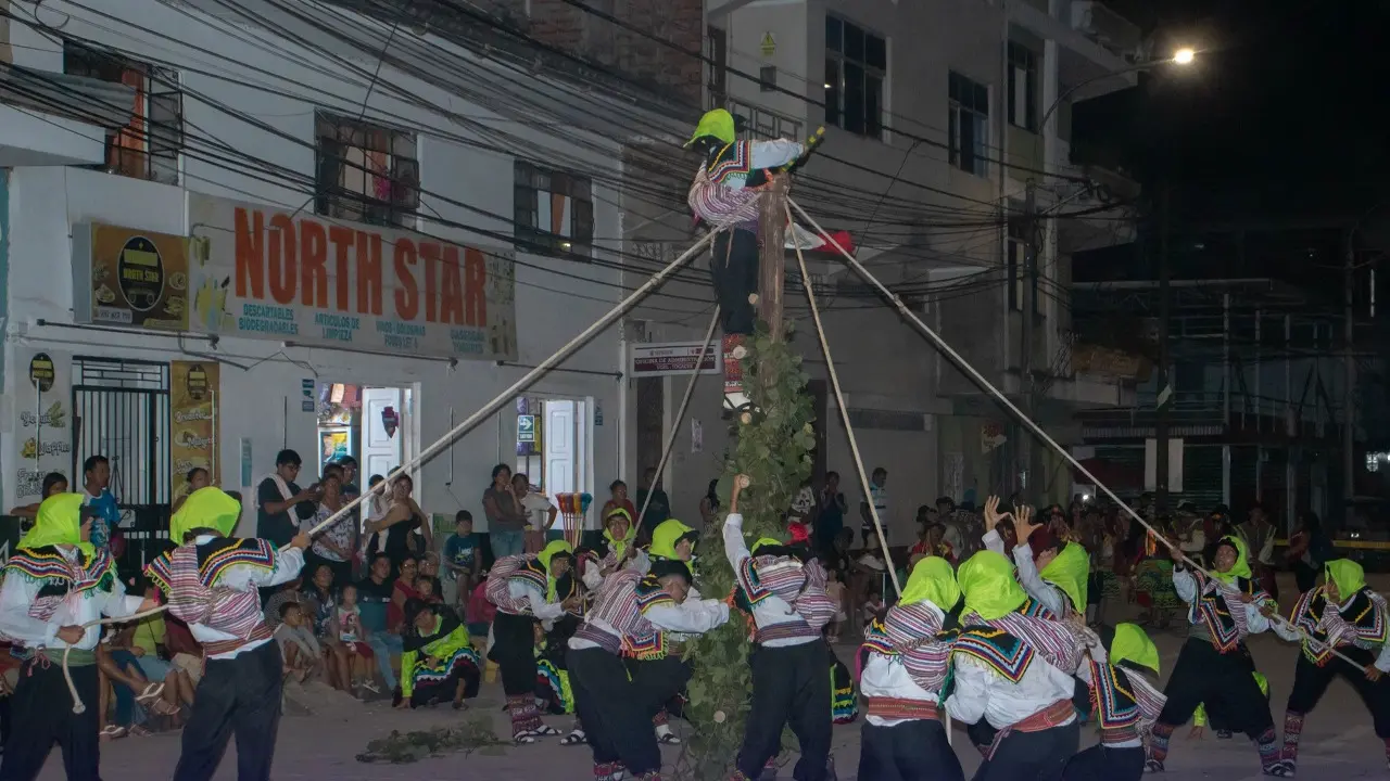 En el aniversario 39 de Tocache, se llevó a cabo un concurso de danzas típicas (foto: Faebook).