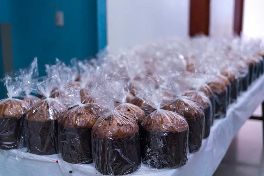 Ucayali: Emprendedoras ponen a la venta chocopanetones
