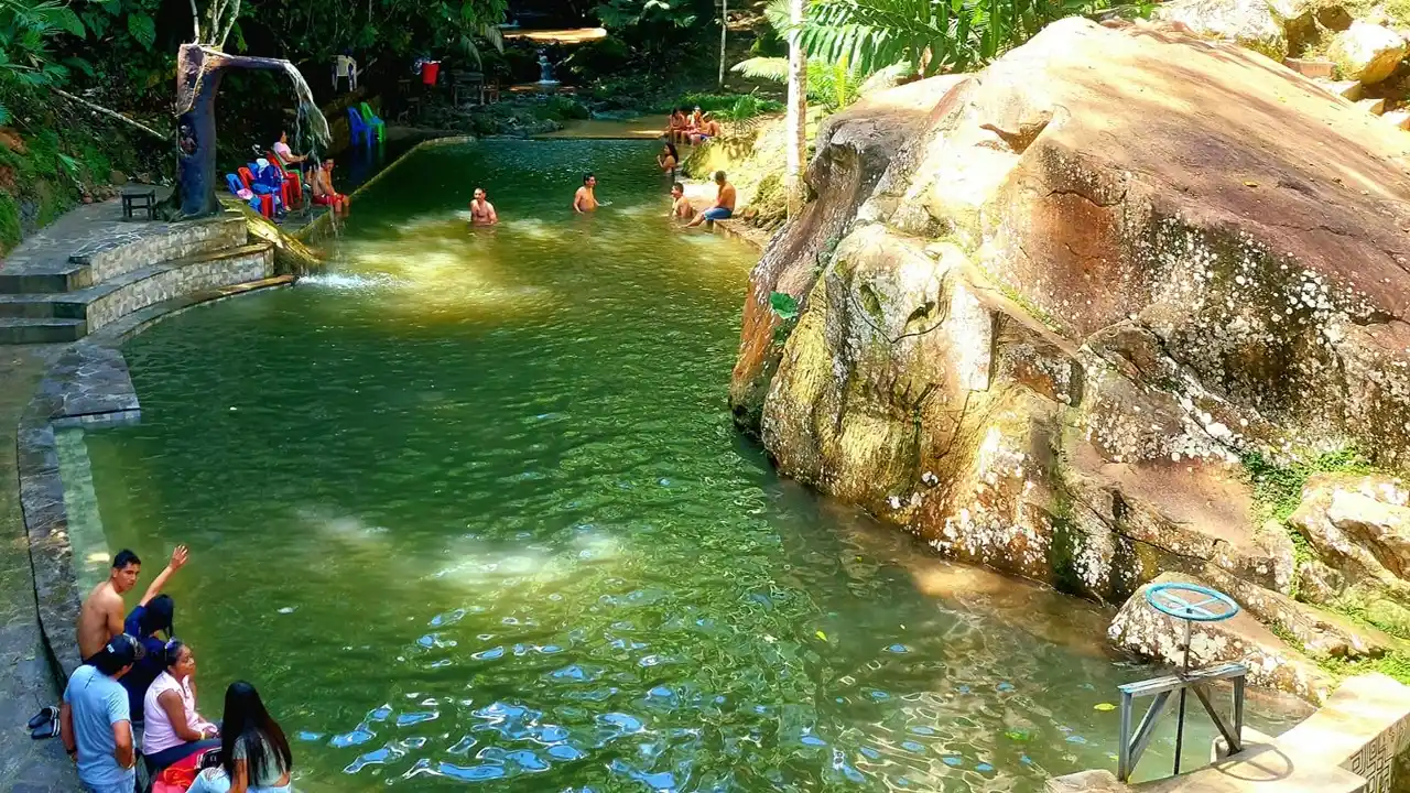 Recreo turístico "La Cueva" (foto: Difusión).