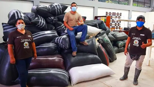 Bertoni explicó que es una tarea grande, ya que el evento servirá para promocionar los productos de la región (foto: Devida).