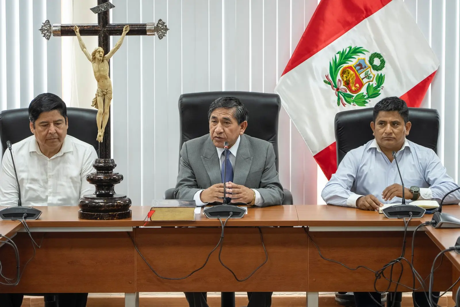 Congreso-acompanara-a-alcaldes-del-NorVraem-ante-ministerios-para-acelerar-proyectos-3