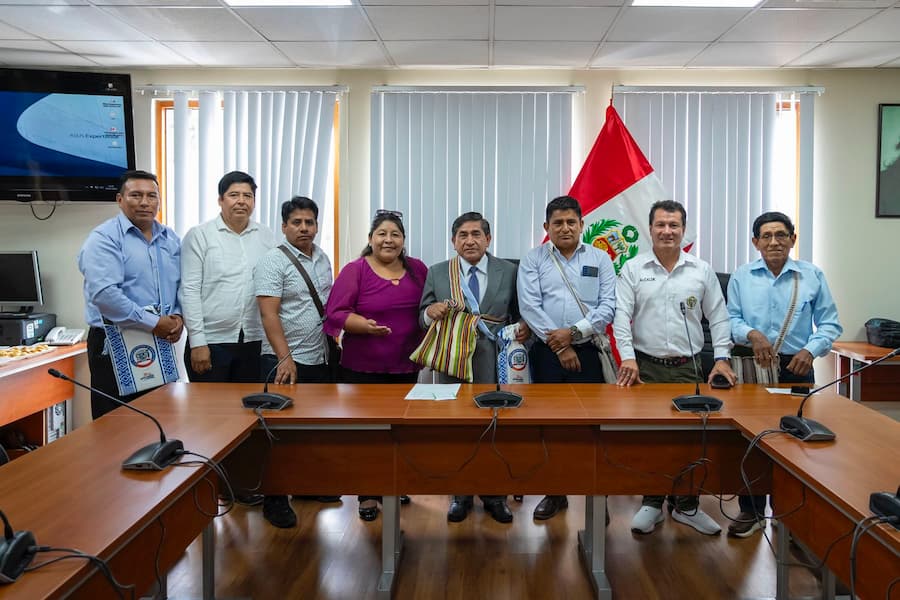 Sucari a los congresistas y ministros a que apoyen a Apolinario para poder llevar desarrollo a esta zona del Vraem.