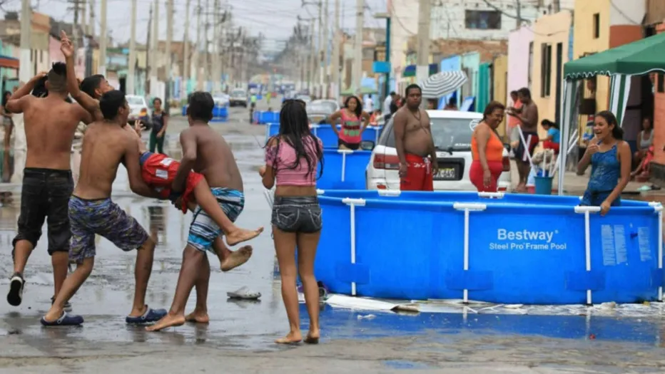 Ola de calor: La importancia de refrescarte sin desperdiciar el agua