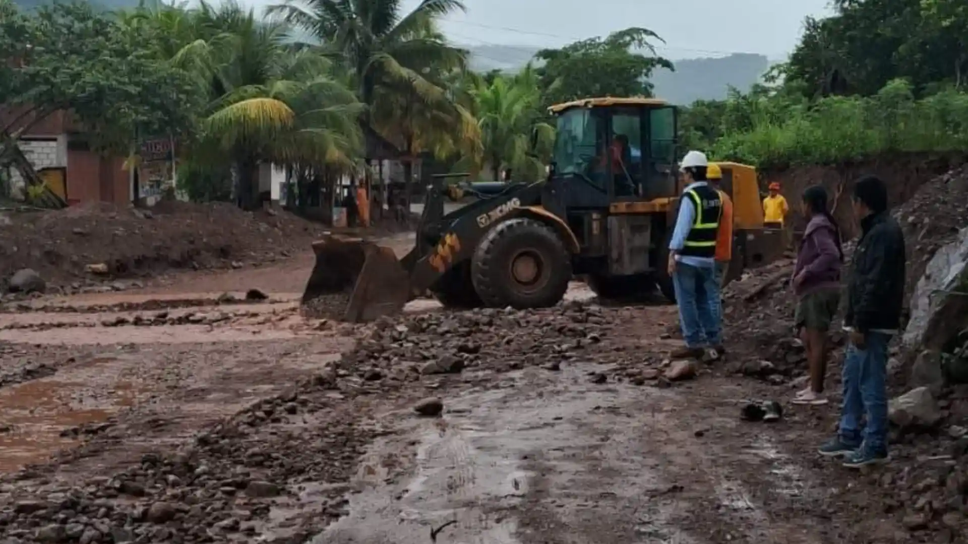 Familias afectadas piden a las autoridades la programación de las maquinarias. (Foto: Radio Revolución).