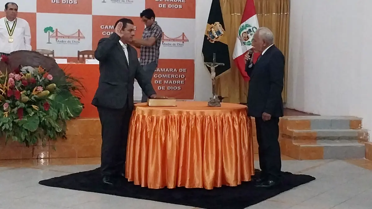 Madre de Dios: Juramenta nuevo presidente de la Cámara de Comercio