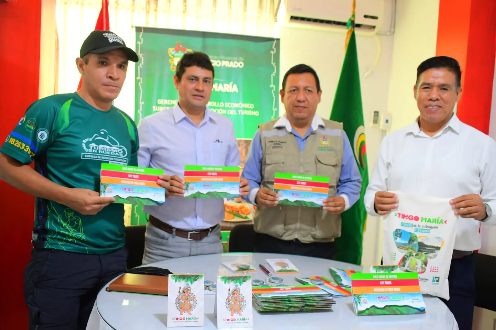 Tingo María promociona sus destinos turísticos en feria internacional de turismo