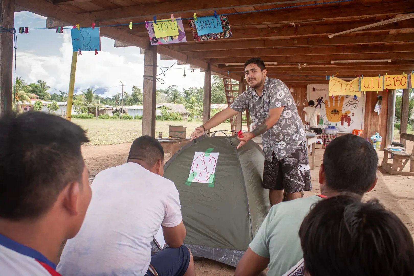 La lucha de las comunidades asháninkas contra los incendios forestales