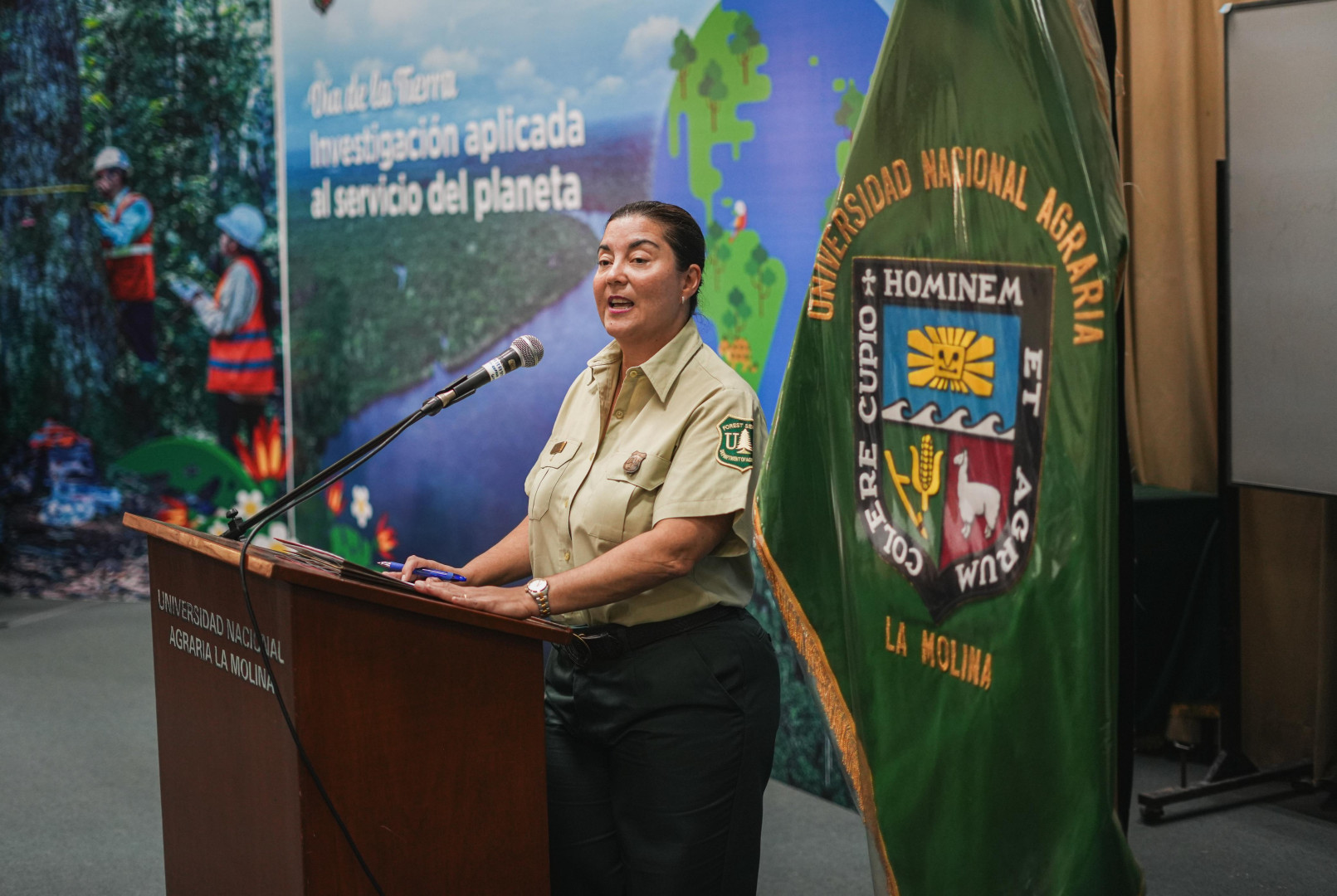 Grizelle González, directora del Instituto Internacional de Forestería Tropical del Servicio Forestal de los Estados Unidos.