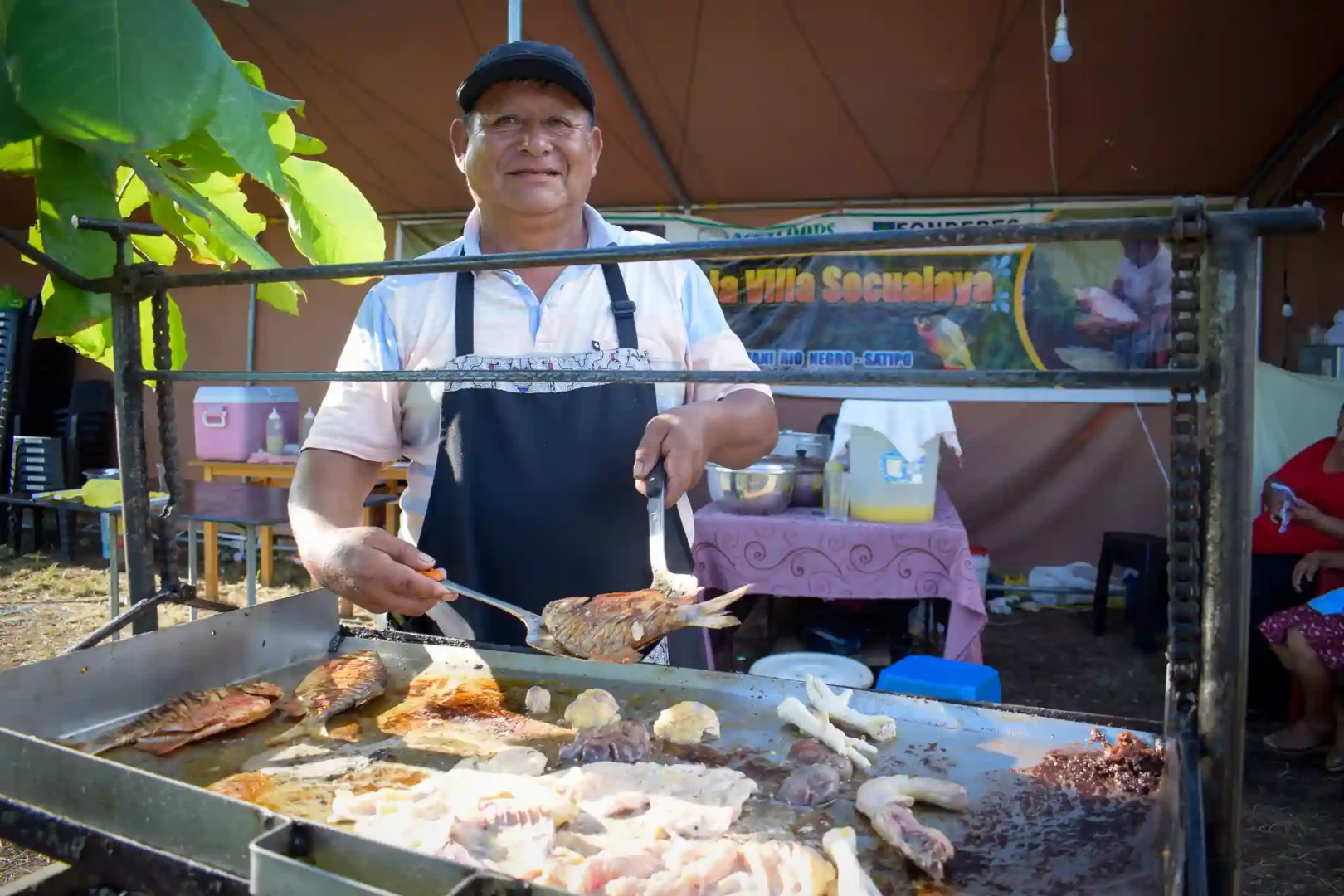 Emprendedores ofrecen lo mejor de la gastronomía de Satipo en Balneario Natalio Sánchez