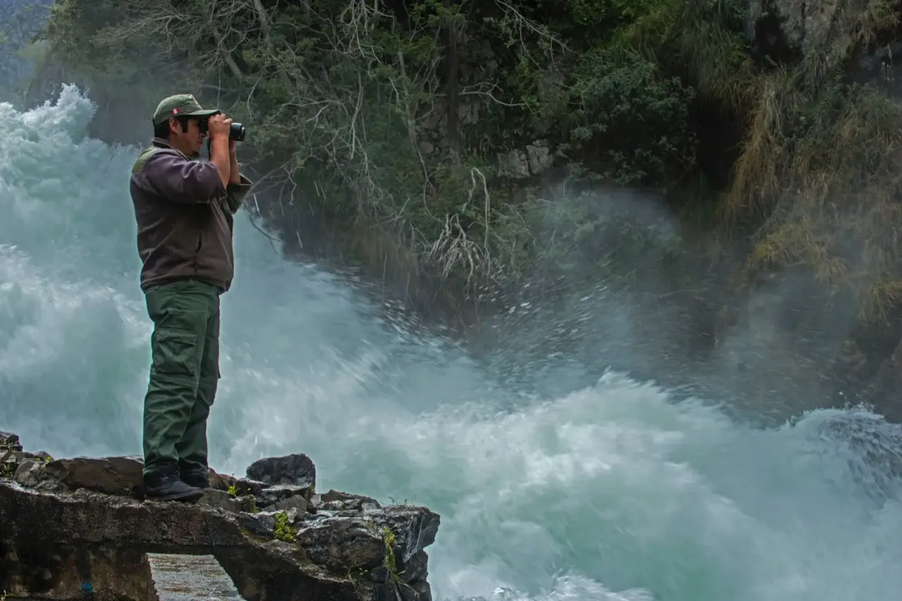 Guardaparques generan el 3.3 % del PBI del país