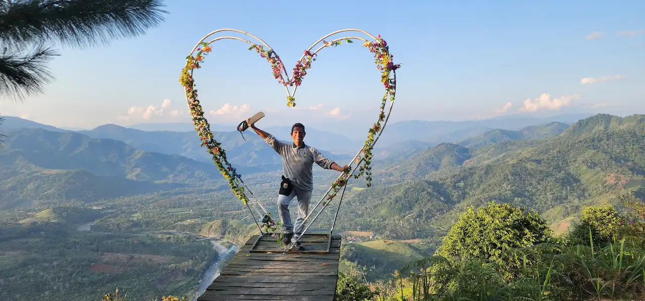 Mirador Huanacaure: Una vista a la vegetación de Satipo